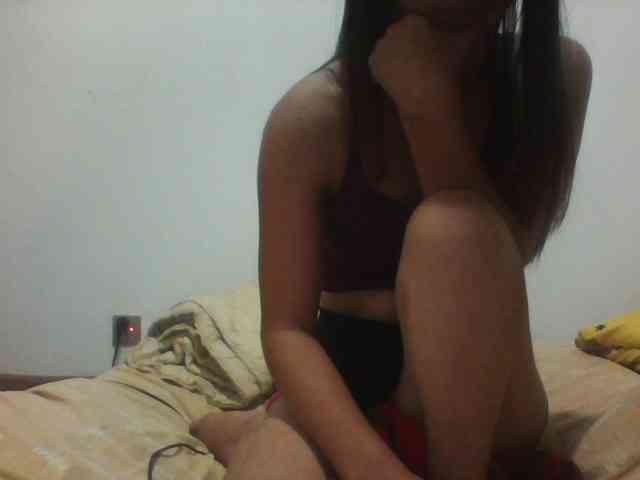 PrettyLie webcam