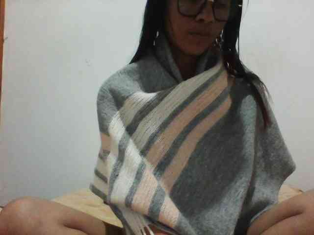 PrettyLie webcam