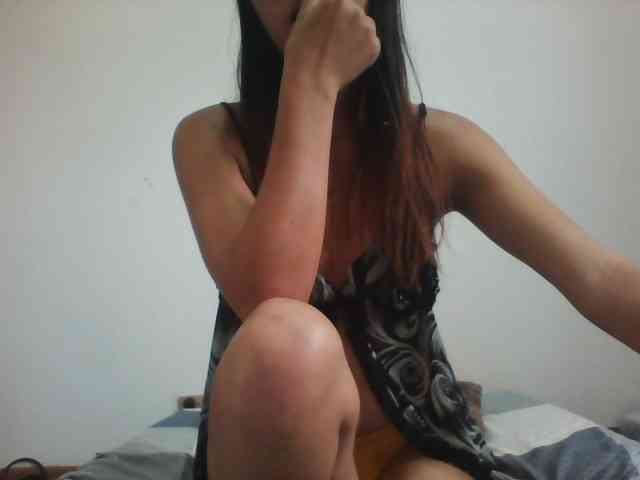 PrettyLie webcam