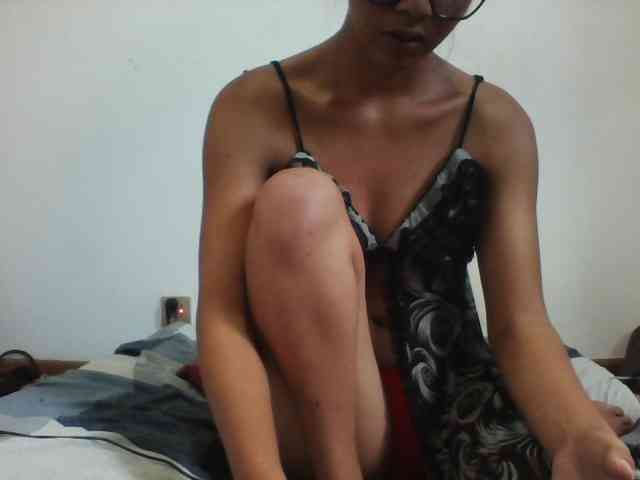 PrettyLie webcam