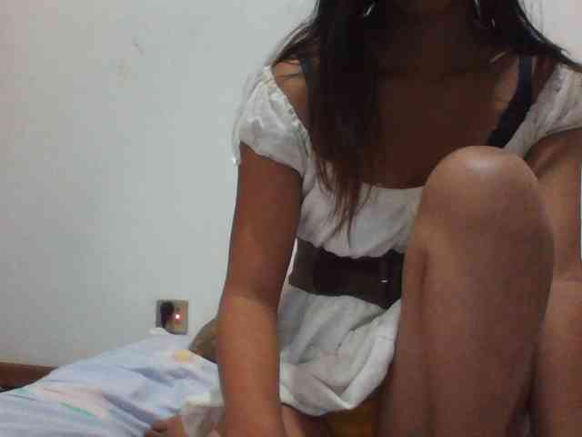 PrettyLie webcam