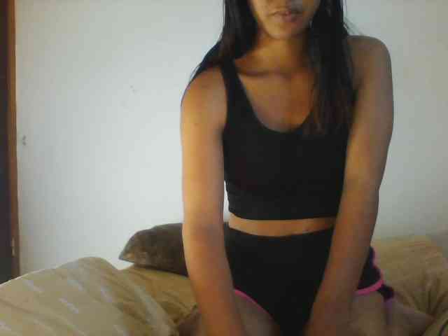 PrettyLie webcam