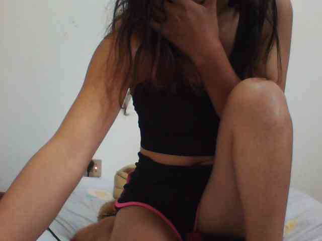 PrettyLie webcam