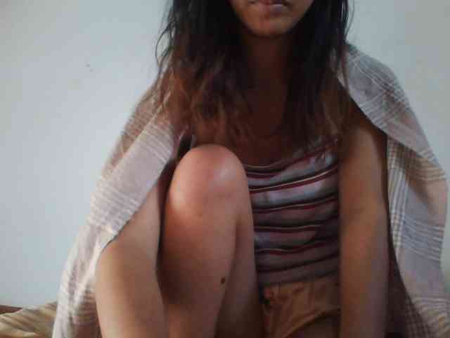 PrettyLie webcam