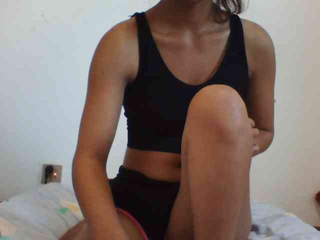 PrettyLie webcam