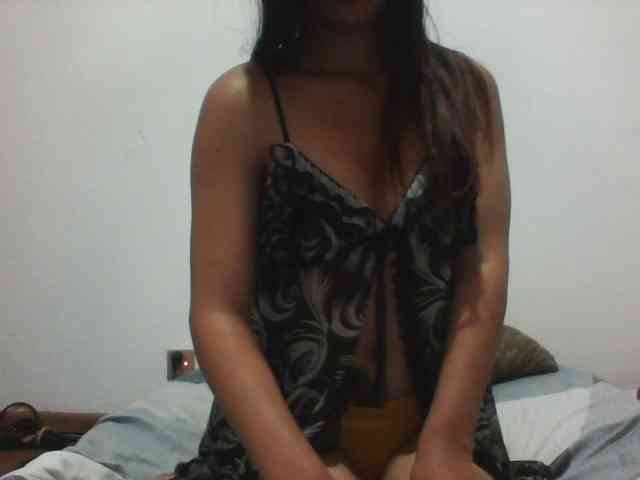 PrettyLie webcam