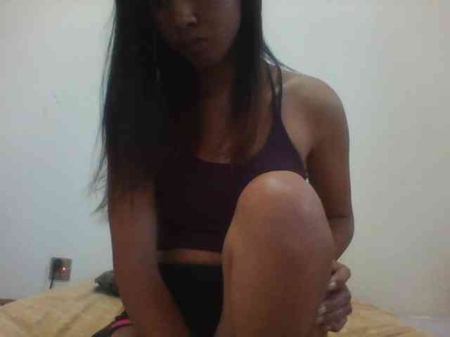 PrettyLie webcam