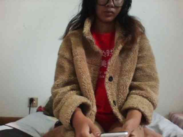 PrettyLie webcam