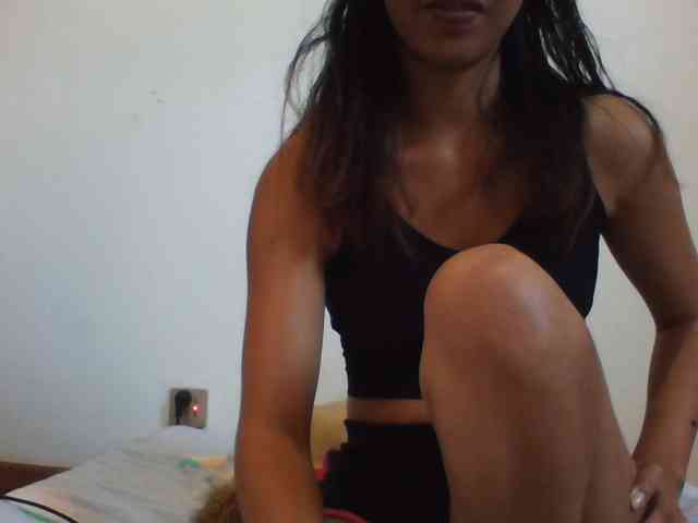 PrettyLie webcam