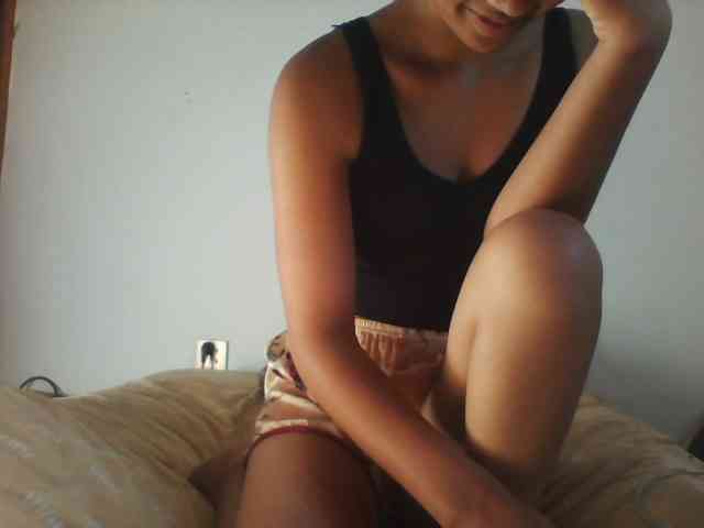 PrettyLie webcam