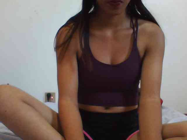 PrettyLie webcam