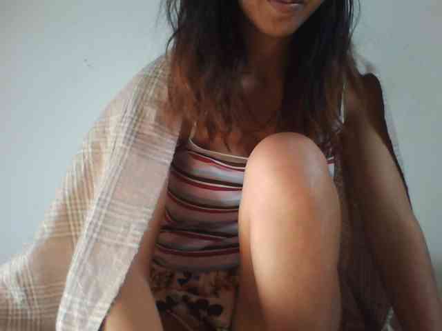 PrettyLie webcam