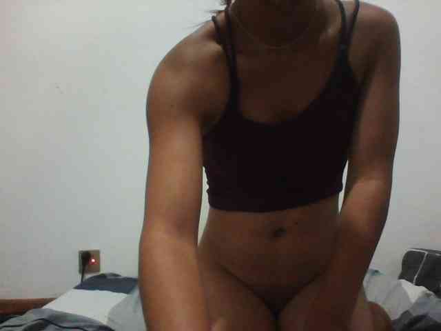 PrettyLie webcam