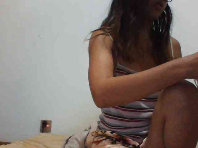 PrettyLie webcam
