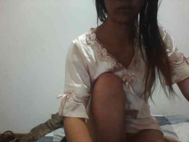 PrettyLie webcam