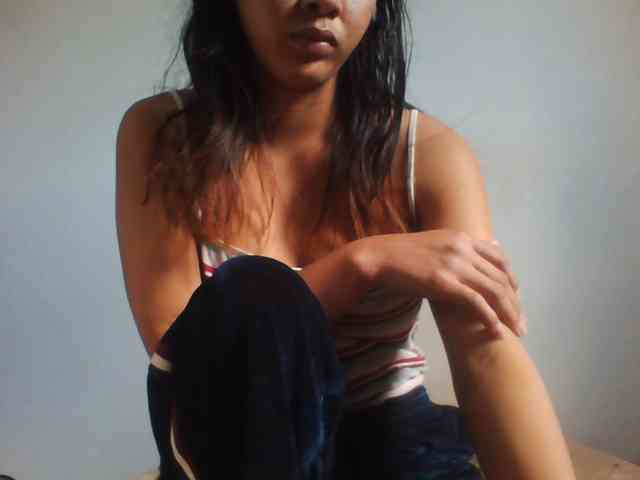 PrettyLie webcam