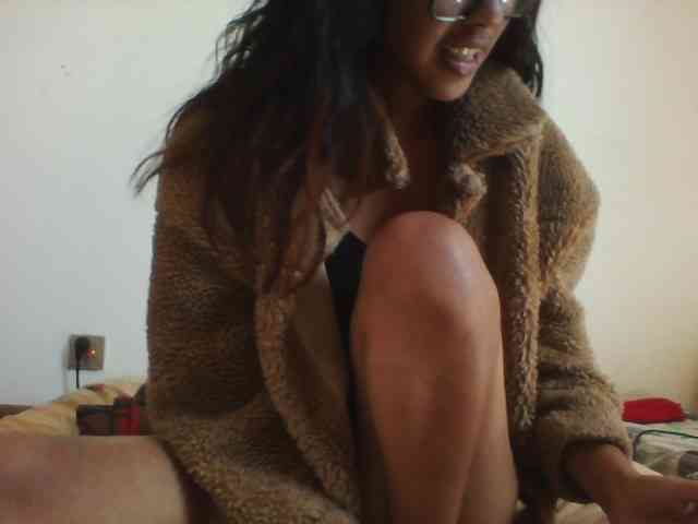 PrettyLie webcam