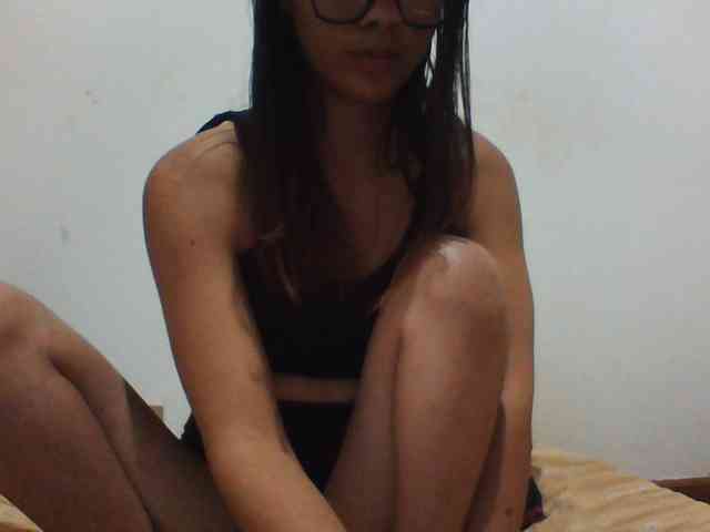 PrettyLie webcam