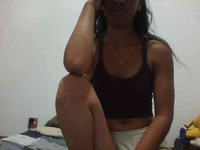 PrettyLie webcam