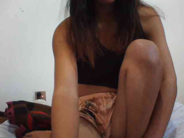 PrettyLie webcam