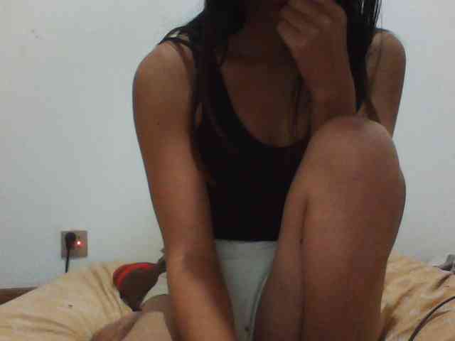 PrettyLie webcam