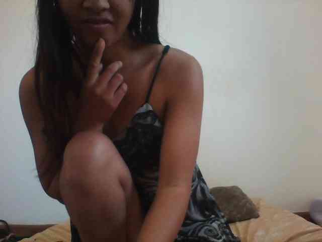 PrettyLie webcam