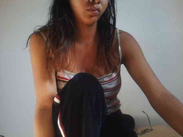 PrettyLie webcam