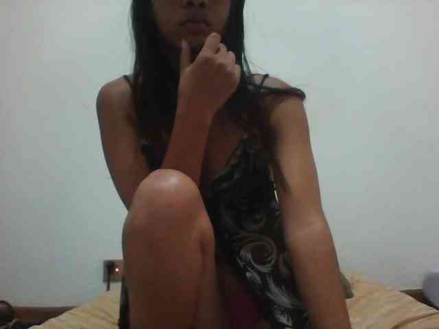 PrettyLie webcam
