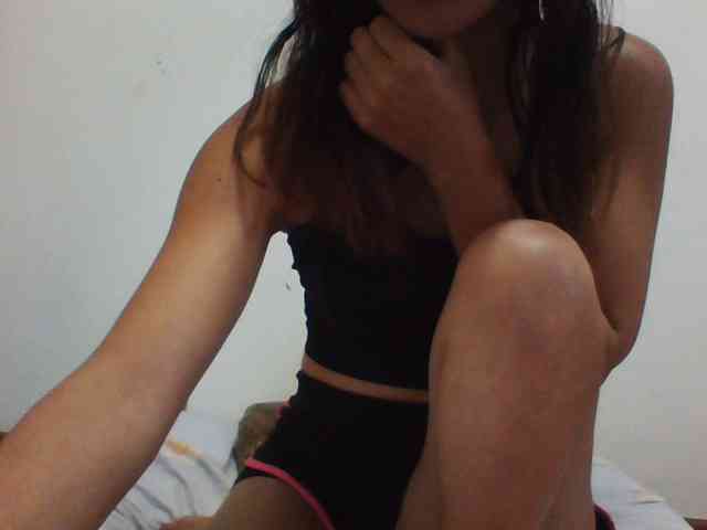 PrettyLie webcam