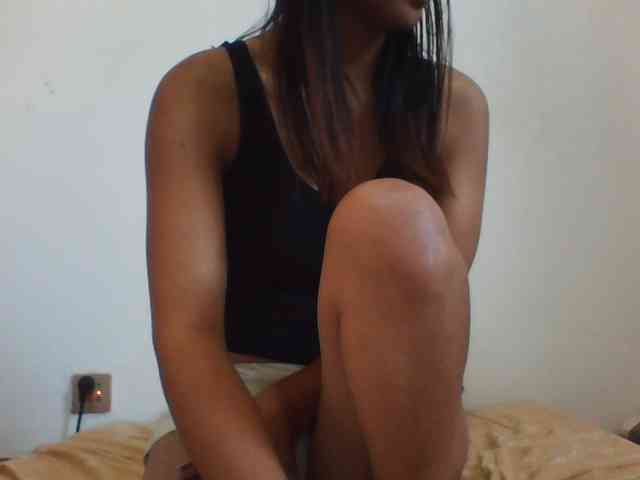 PrettyLie webcam