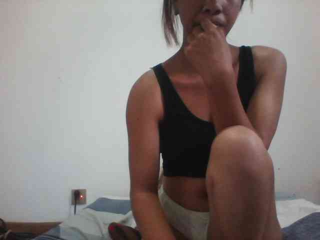 PrettyLie Live Webcam on BongaCams