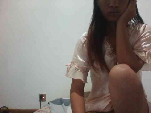 PrettyLie webcam