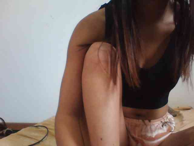 PrettyLie webcam