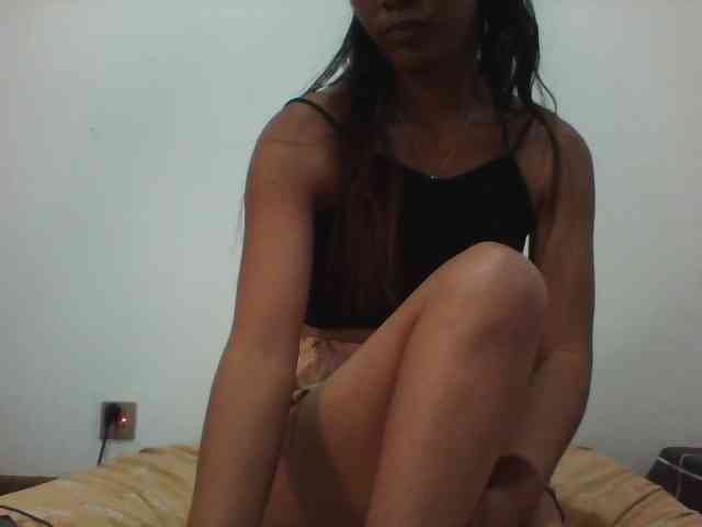 PrettyLie webcam