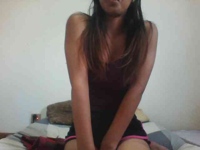 PrettyLie webcam