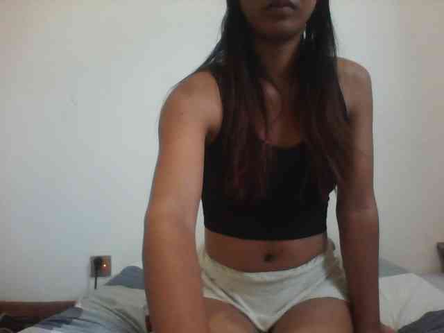 PrettyLie webcam
