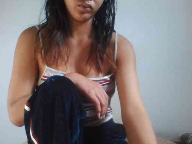 PrettyLie webcam