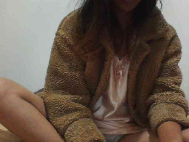 PrettyLie webcam