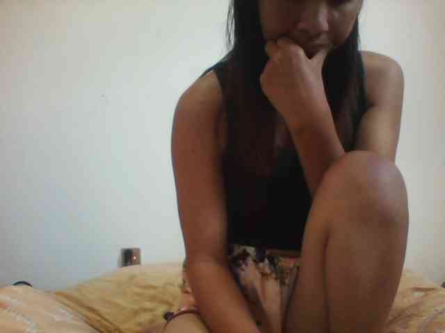 PrettyLie webcam