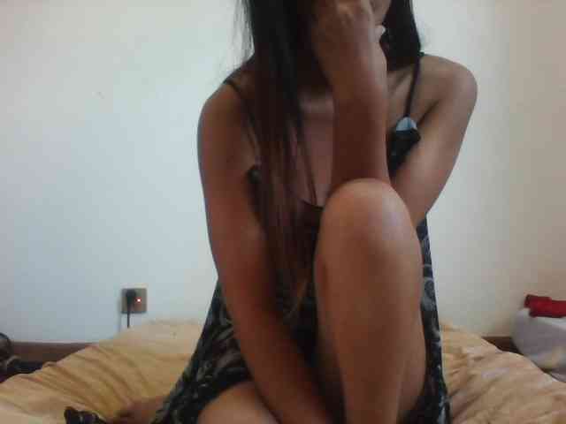 PrettyLie webcam
