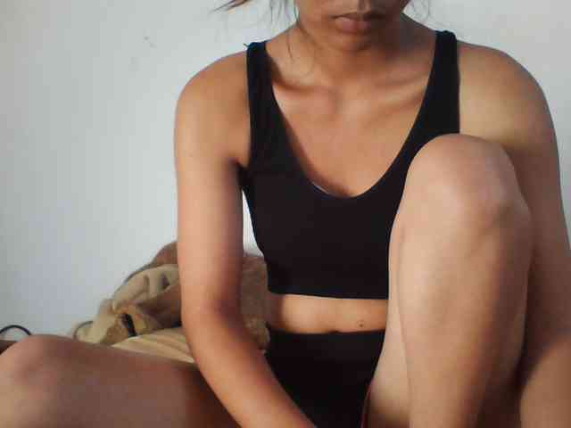 YoungLie69 webcam