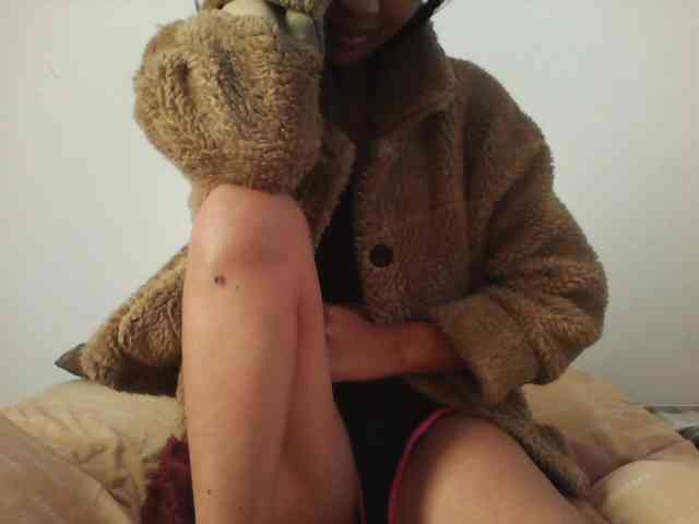 PrettyLie webcam