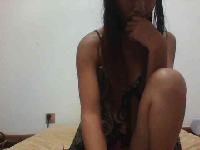 PrettyLie webcam