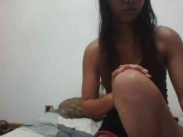 PrettyLie webcam