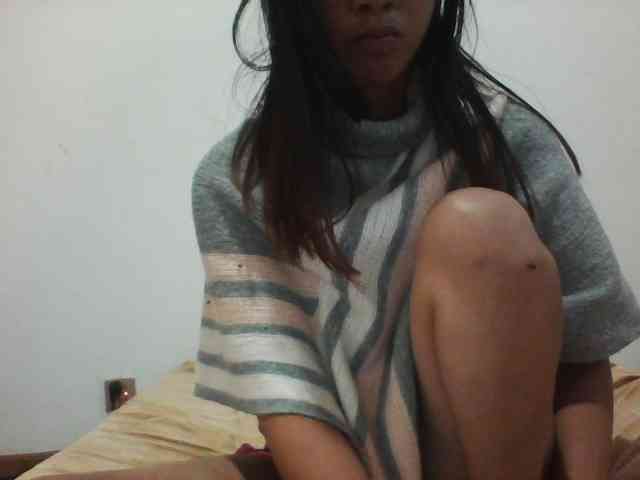 PrettyLie webcam