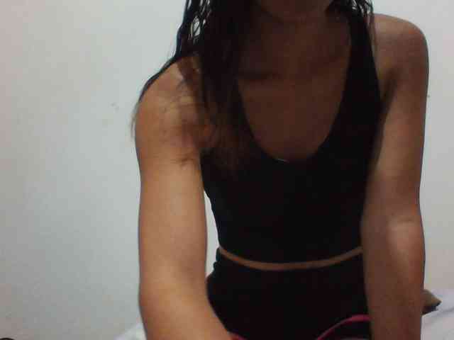 PrettyLie webcam