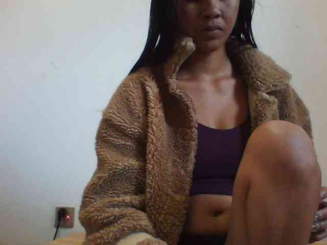 YoungLie69 webcam