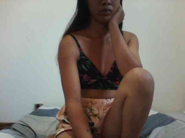 PrettyLie webcam