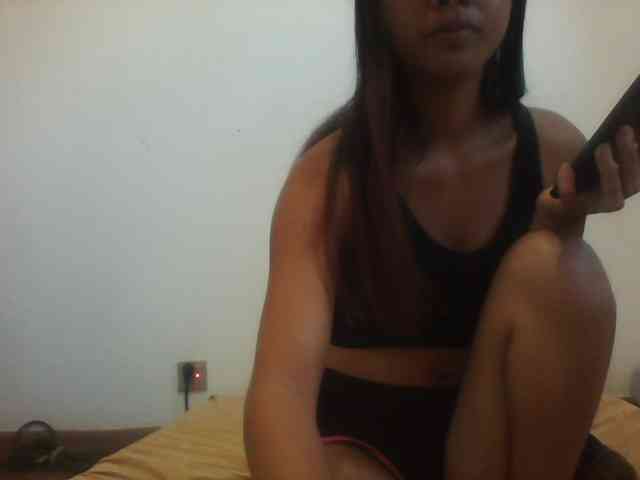 PrettyLie webcam