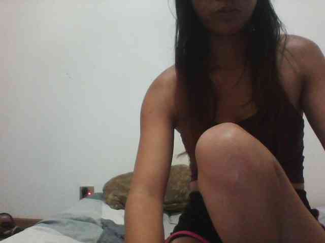 PrettyLie webcam